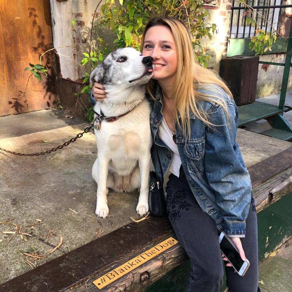 Meet your Posher, Abigail